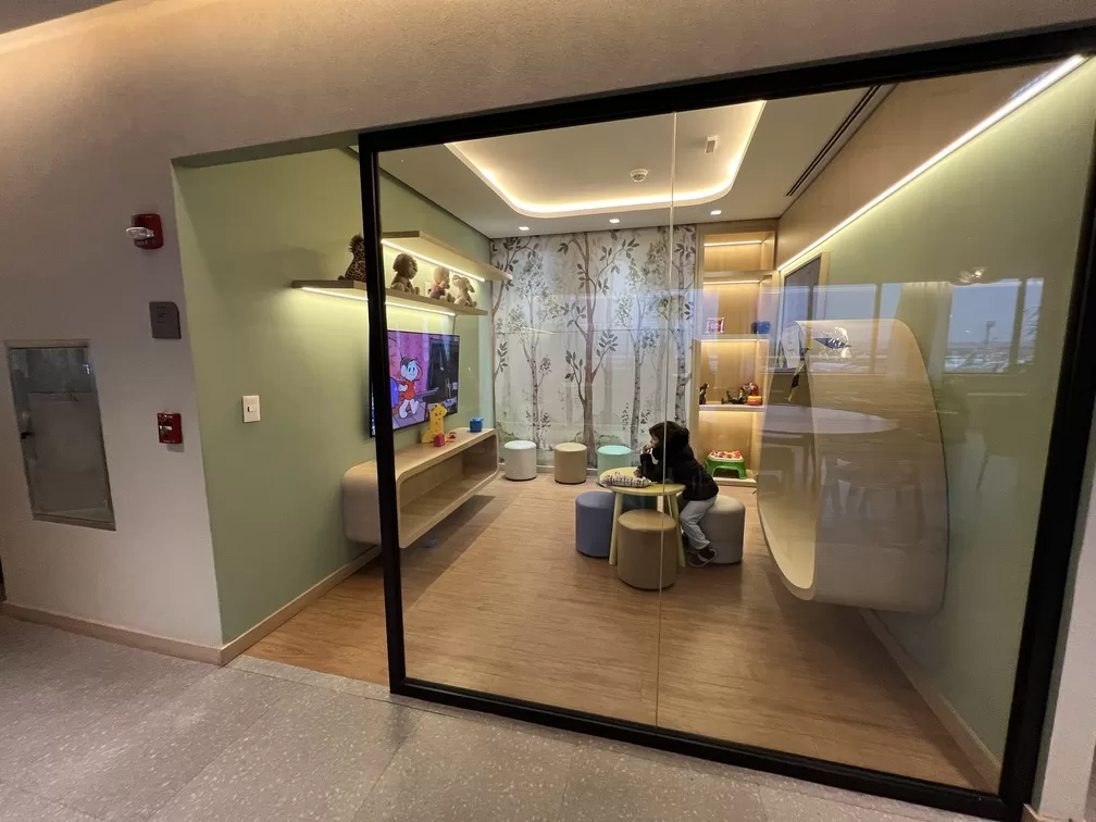 sala vip Bradesco gru t2 area de crianca