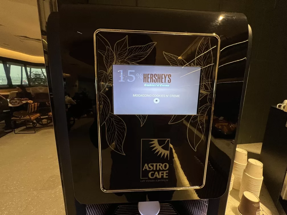 sala vip Bradesco gru t2 cafeteira