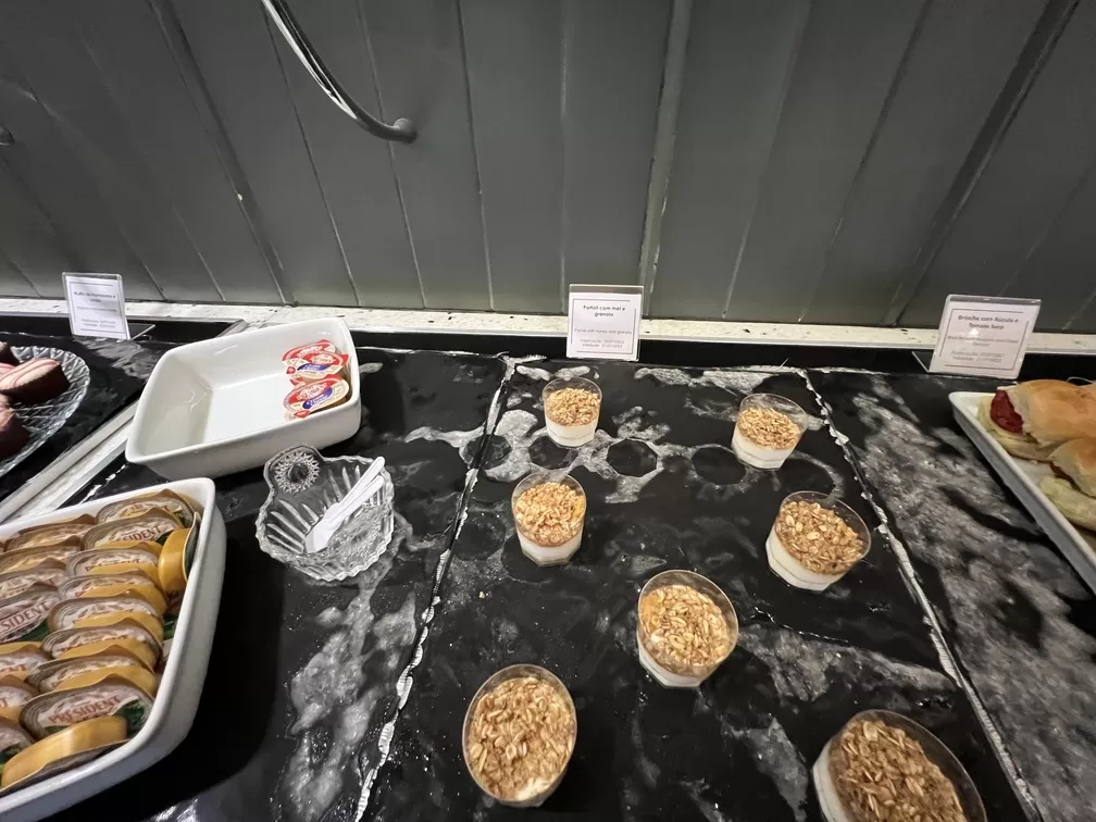 sala vip Bradesco gru t2 comida 2