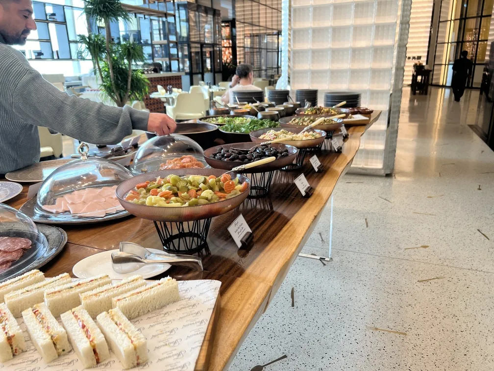 FAIRMONT DOHA CAFE DA MANHA 7