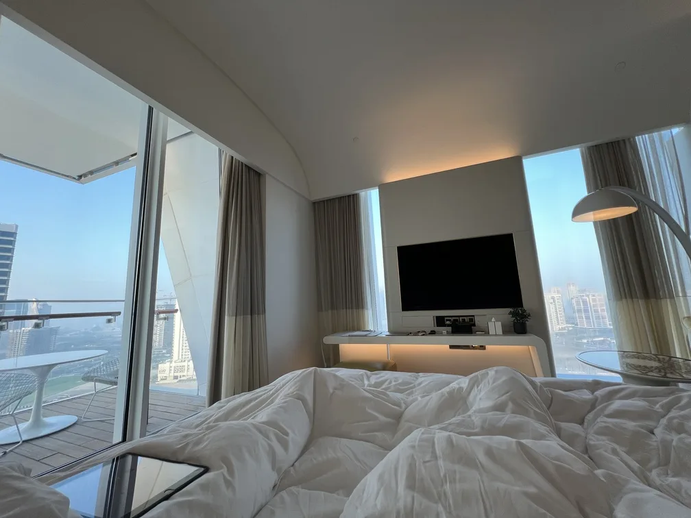 FAIRMONT DOHA QUARTO PELA MANHA