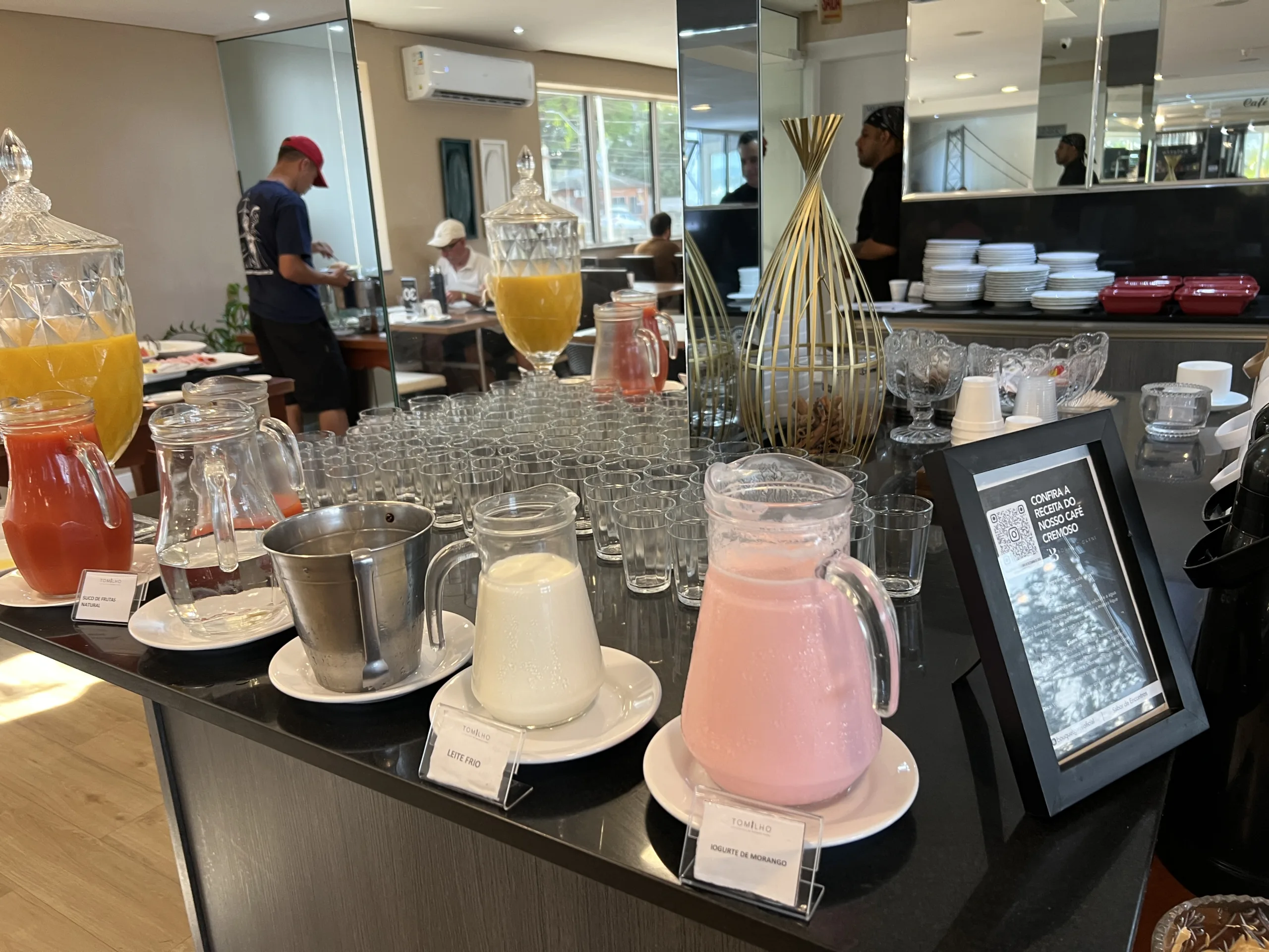 IATE HOTEL CAFE 2 scaled