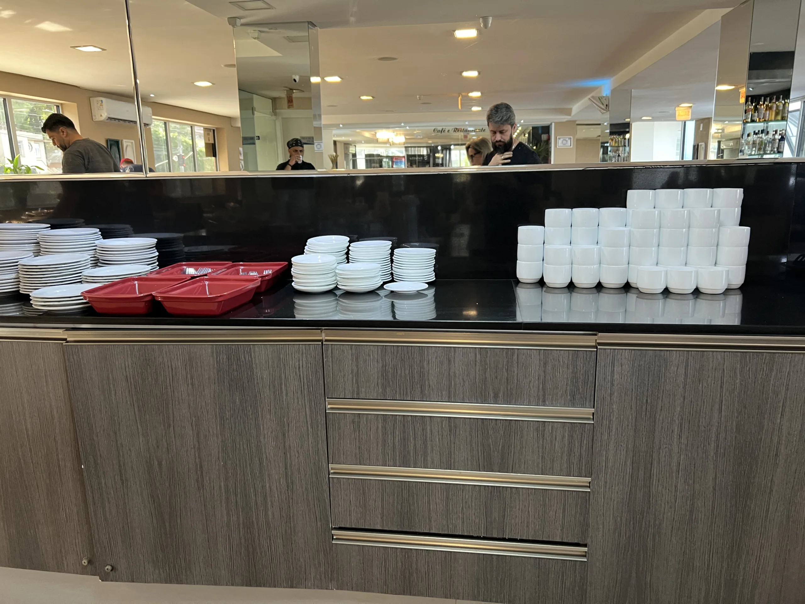 IATE HOTEL CAFE 5 scaled