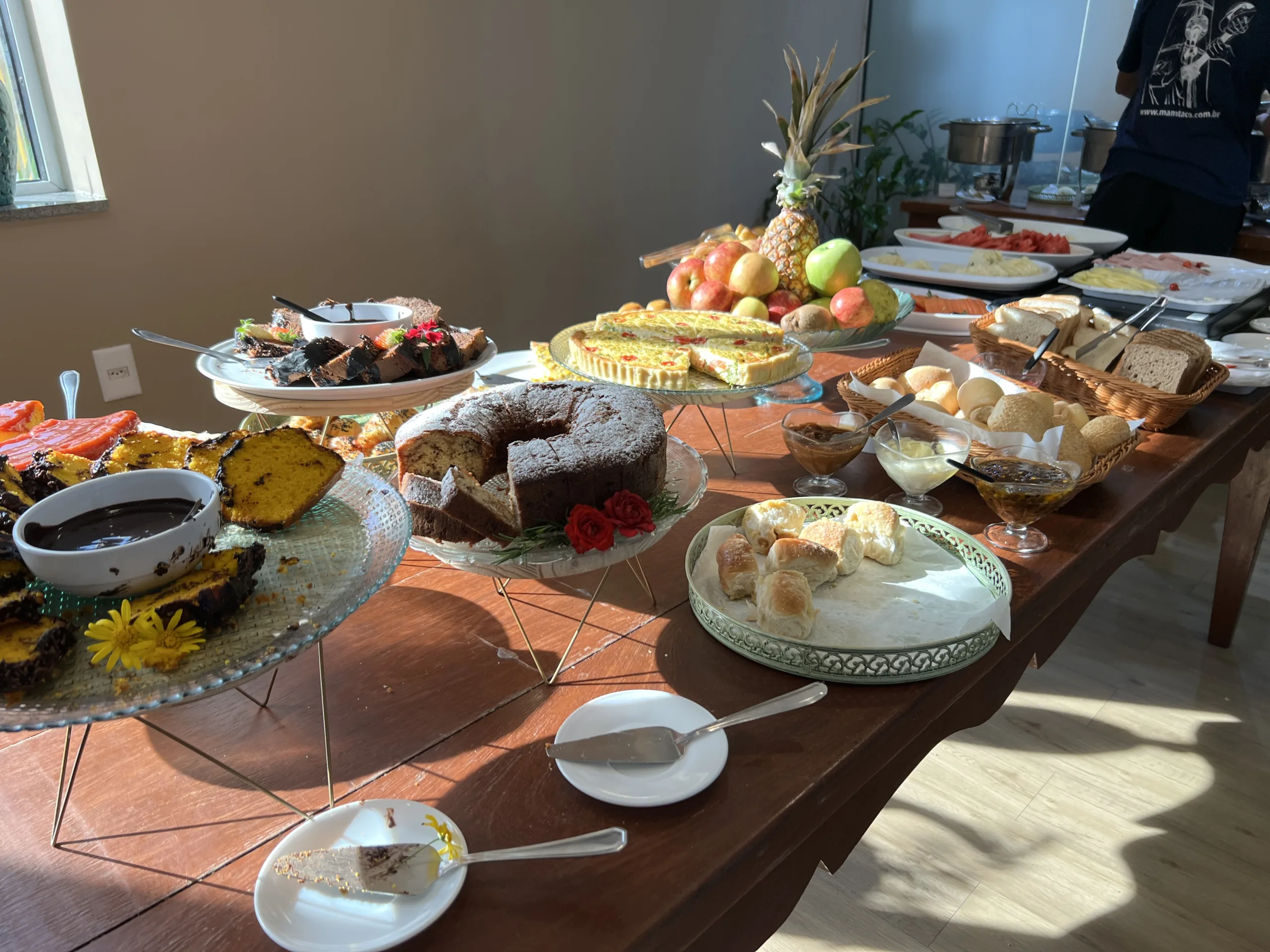 IATE HOTEL MESA CAFE scaled